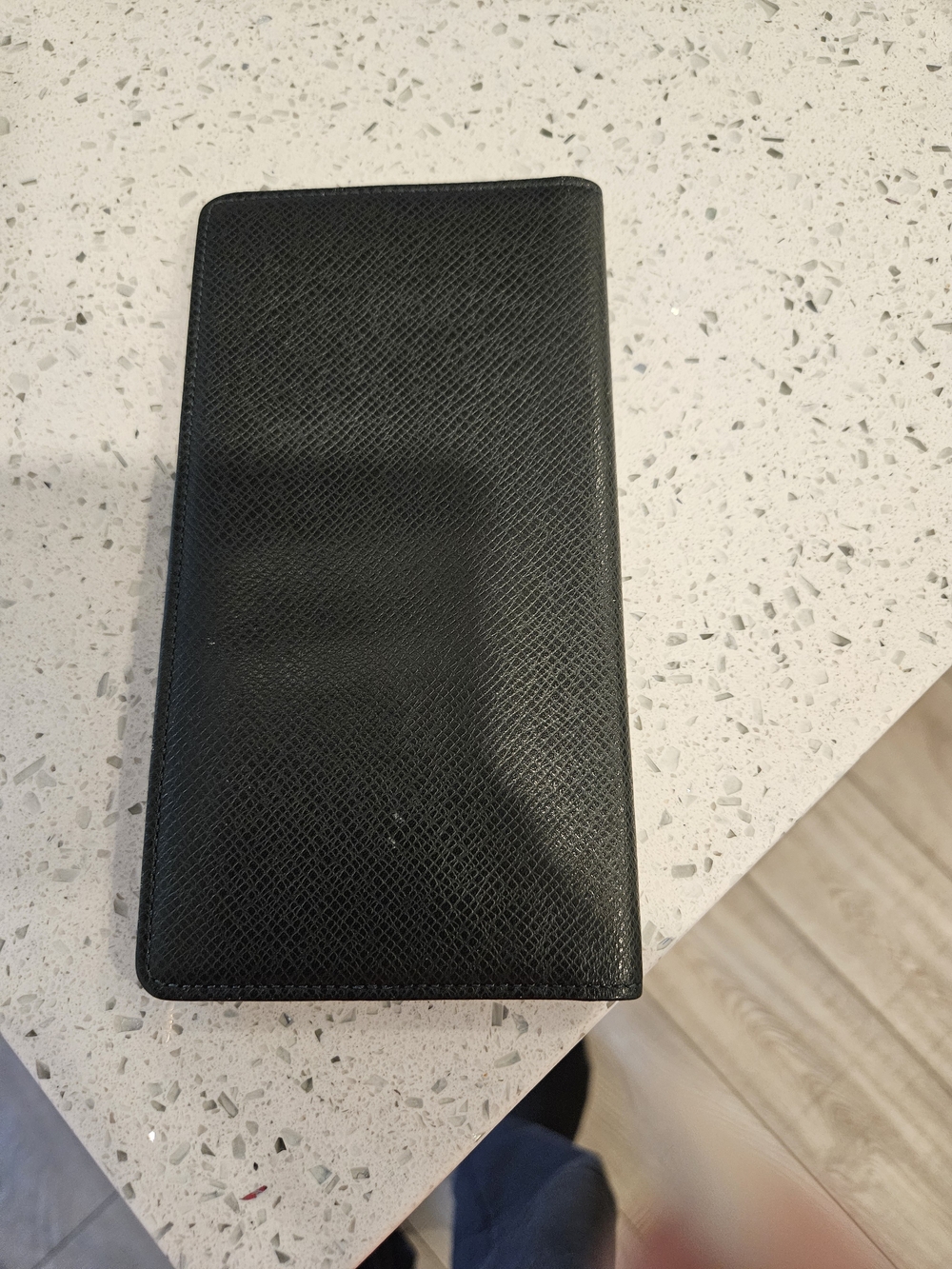 Louis Vuitton Black Saffiano Long Wallet Dark GREEN - Picture 4 of 4